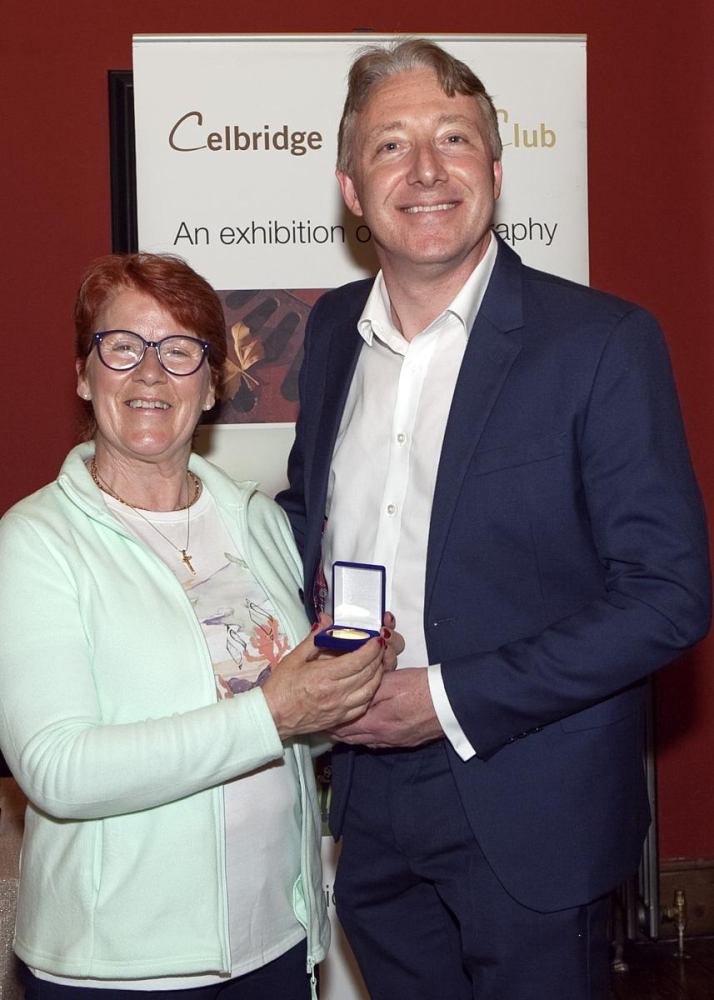 Ita Martin presents award for Best Advanced image to Turlough O'Reilly